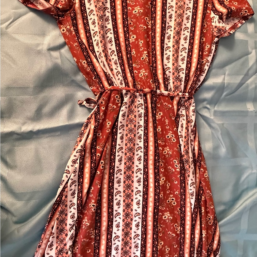 Derek Heart Brown and White Patterned Midi Dress - Picture 3 of 7